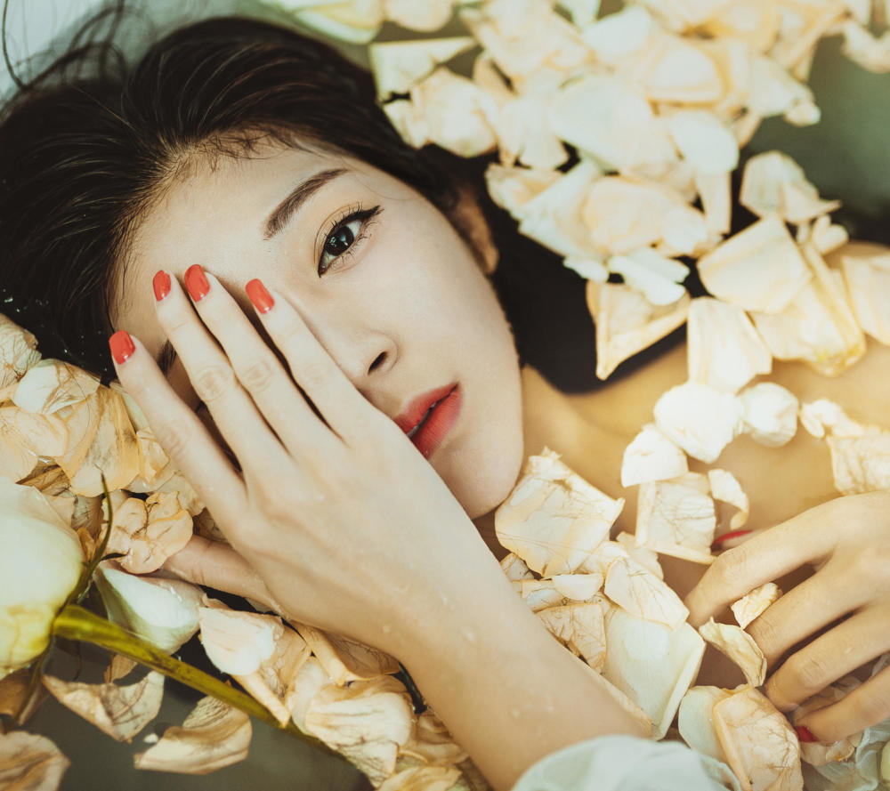 40岁左右的女人,真实的生活是什么样子?她们的回答,很