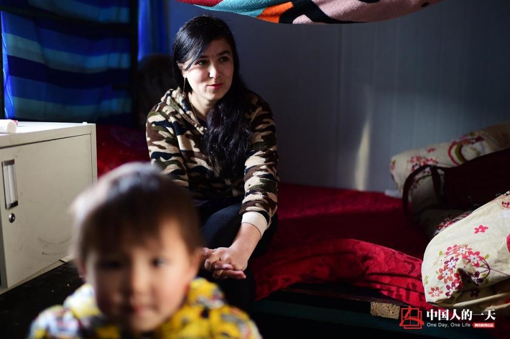 太原工地上的90后洋媳妇