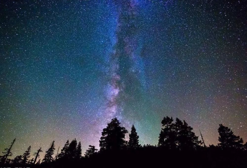 浩瀚星空,令人产生无尽遐想     /视觉中国