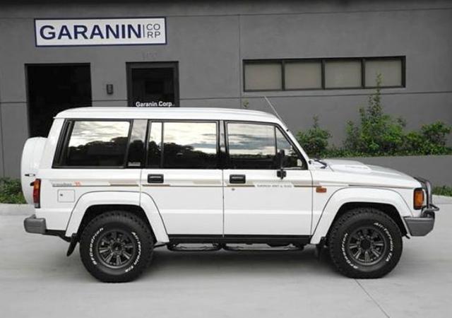 30年前曾火遍全球的越野车,名为"突路霸",号称贴牌界鼻祖