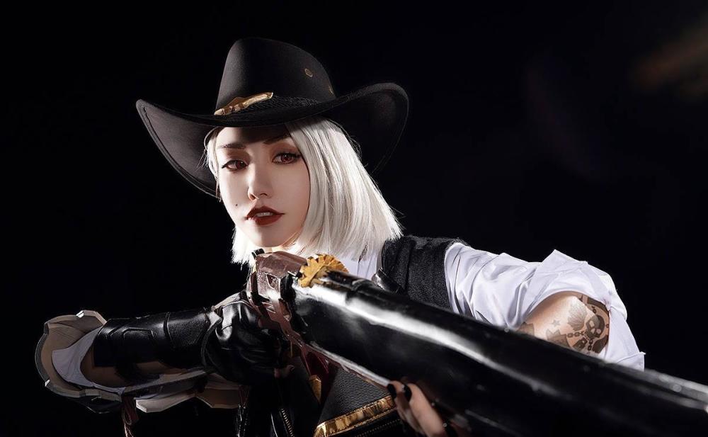 《守望先锋》艾什cos,我就是喜欢来点硬的!