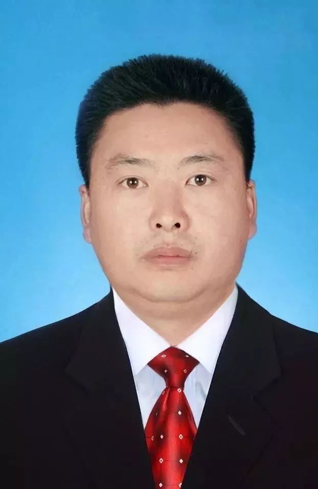 杨波任凯里市市长