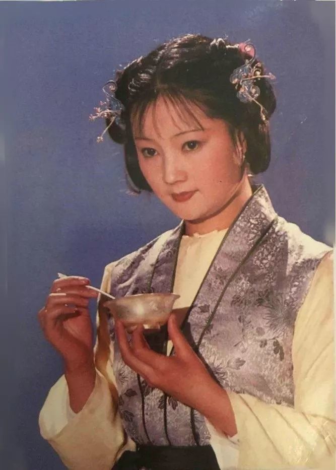 聊聊《红楼梦》里金钏事件发生后贾府各阶层有趣的反应