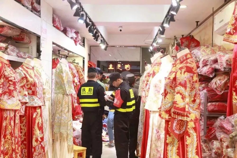 虎丘婚纱市场_虎丘婚纱城(3)
