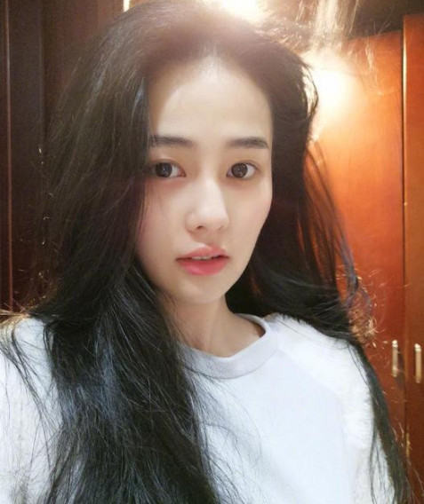 女星素颜照:祝绪丹:我的素颜,白鹿:这是我的,鞠婧祎:我来了