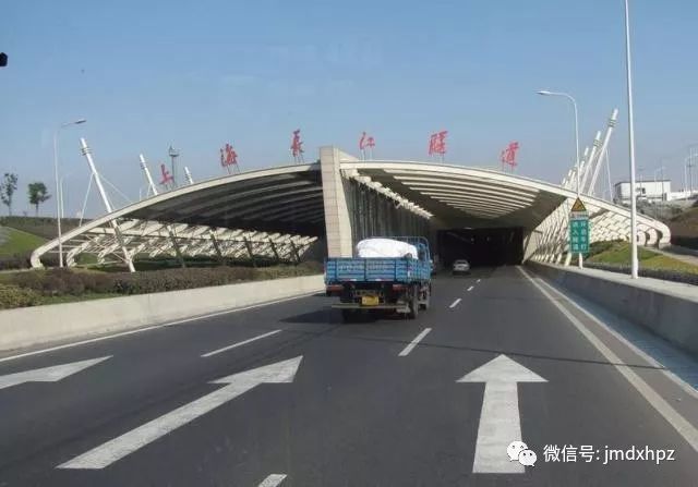 上海轨道交通崇明线公示方案不走上海长江隧桥:自建隧道跨过长江