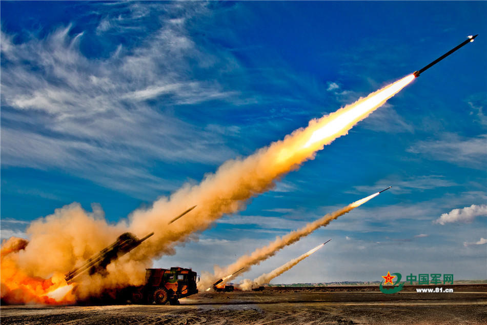 巨浪2核导弹高清出水照首次曝光_腾讯军事