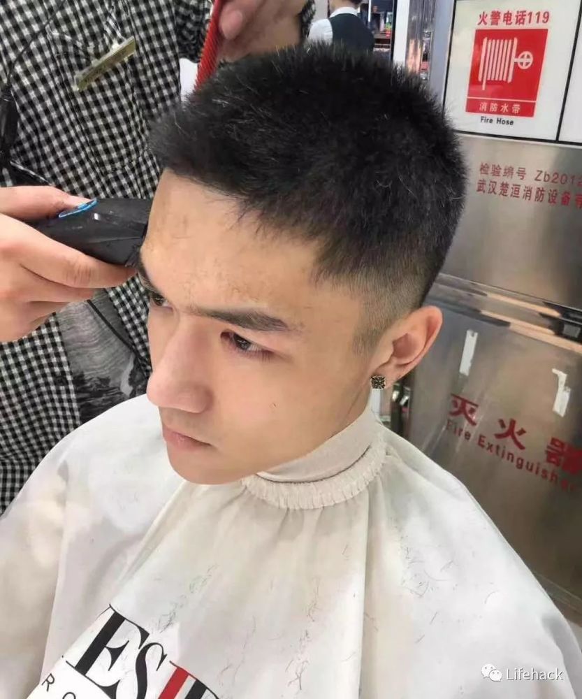现在的男孩子,都这么喜欢寸头吗?