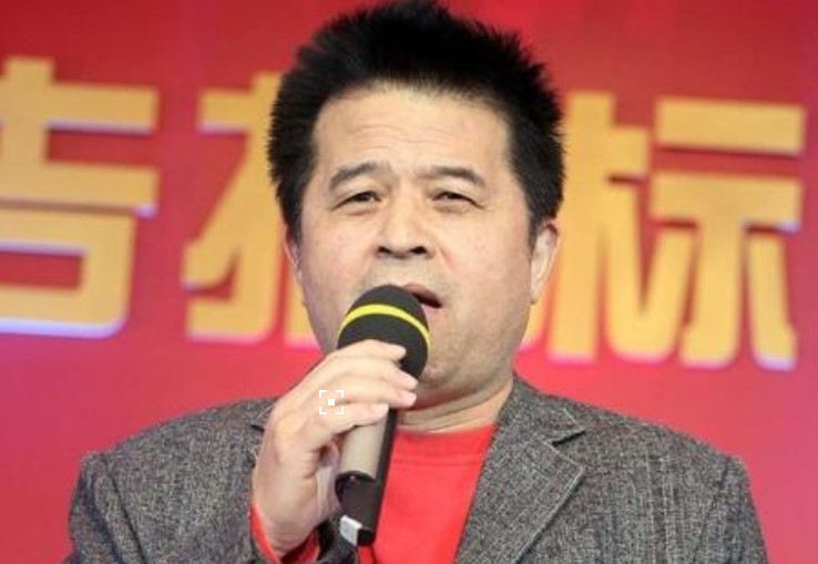 "毕姥爷"回归!60岁毕福剑以制片人身份复出,赵忠祥亲临现场