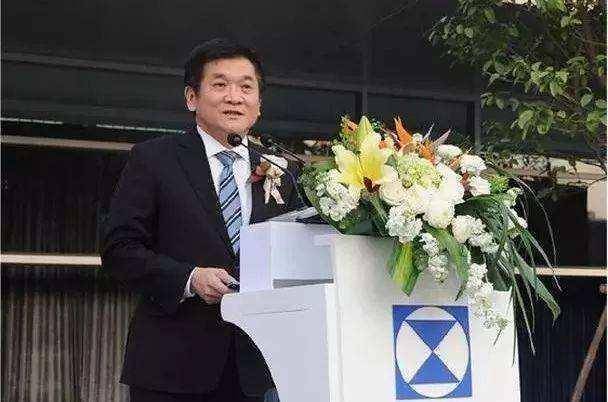 凯永董事长胡凯照片_鸿星尔克董事长