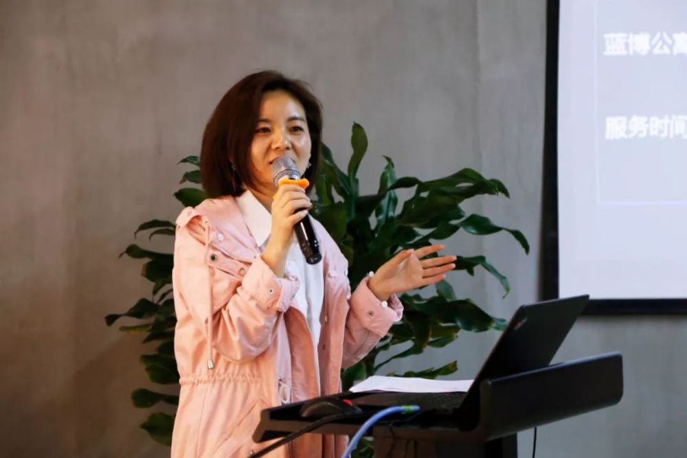 高新区劳动和社会保障局待遇审核部 赵琼