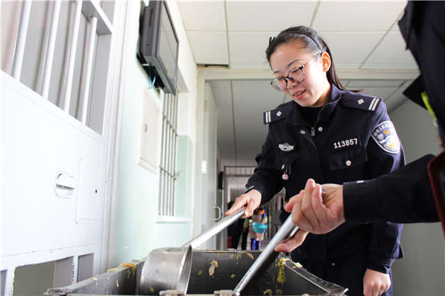 青岛看守所女警王珊:把最不安全的人放到最安全的地方