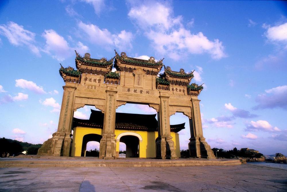 浙江香火最旺的3个寺庙,一个是普济寺,一个被誉为江南
