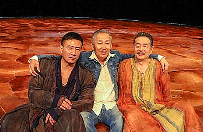 陈道明和濮存晰同框,曾被谣传关系不和,濮存晰赶紧打电话解释!