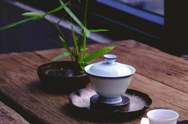 做有修养的茶人,知礼懂礼,才能在茶桌上不失礼!