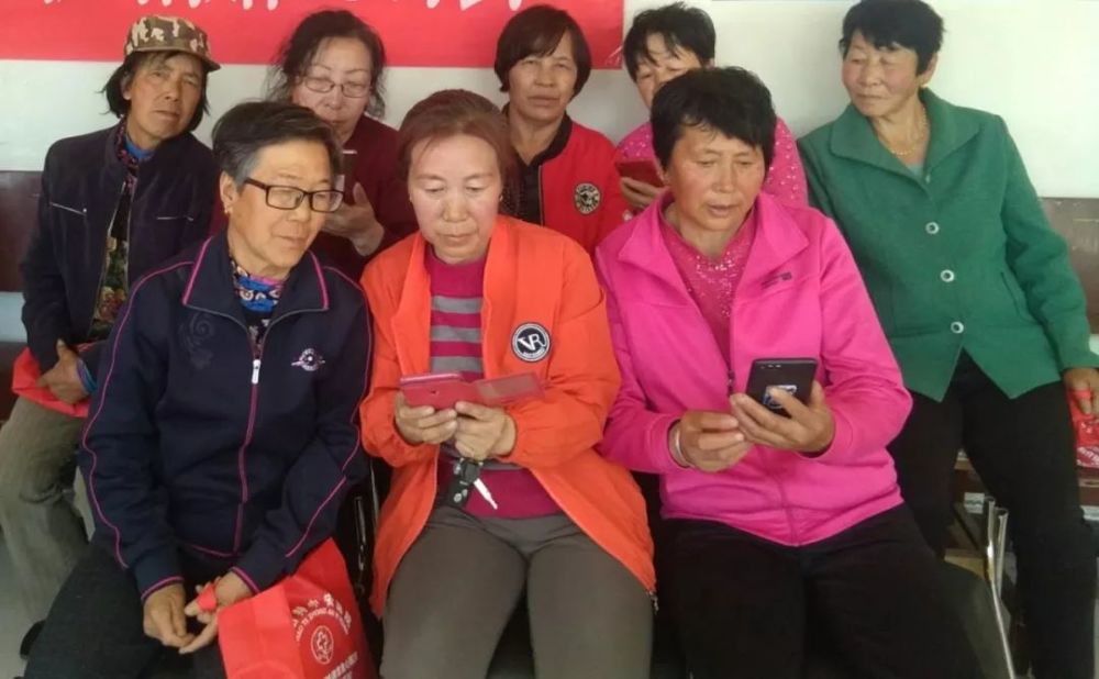察右中旗各地开展2019全国家庭亲子阅读主题活动