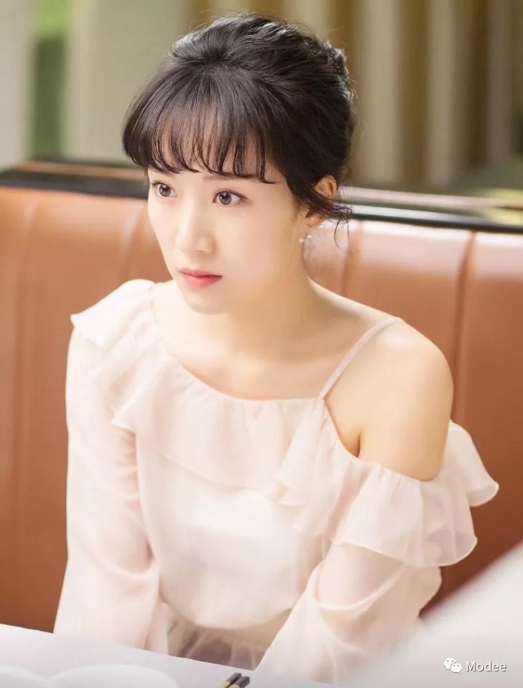 《都挺好》里朱丽穿搭太甜美,初入职场的小仙女快学起来啊