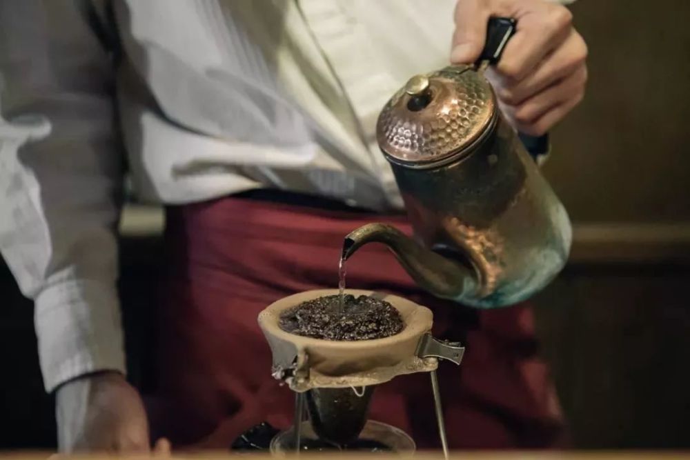 想喝手磨咖啡,是买咖啡豆还是胶囊咖啡?