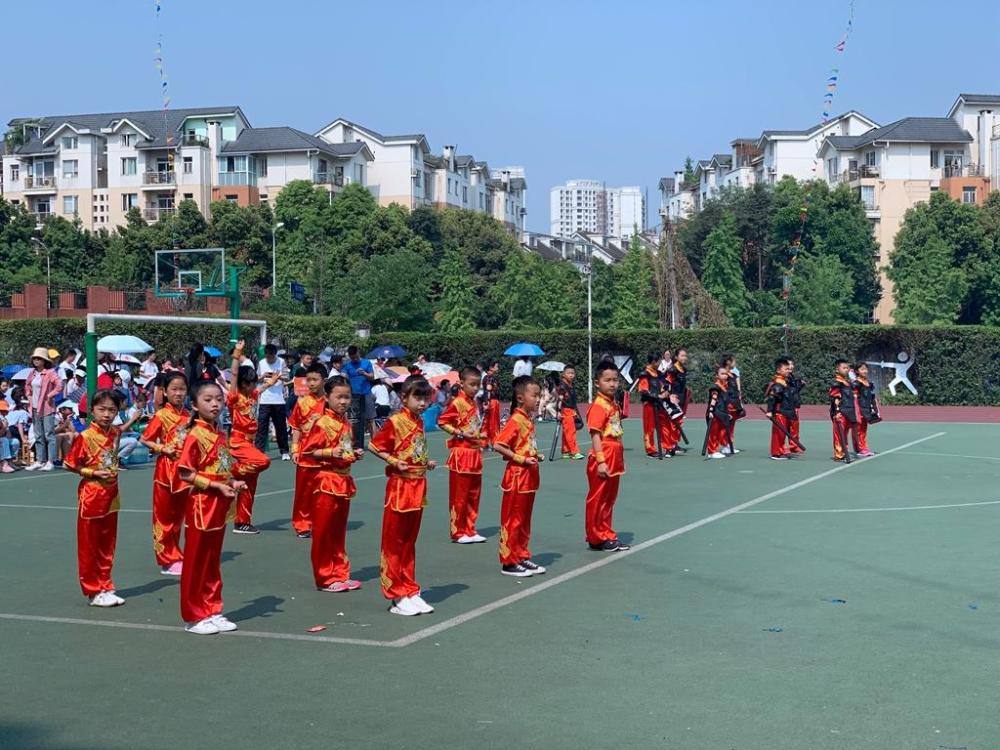 川师附小的小朋友,昨天整整一夜没睡!