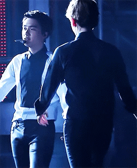 exo防火防盗防边伯贤 都暻秀该如何抵制伸向自己的