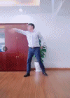 第三位灵魂舞者,虽然僵硬,但你应该能看出来跳的啥吧!