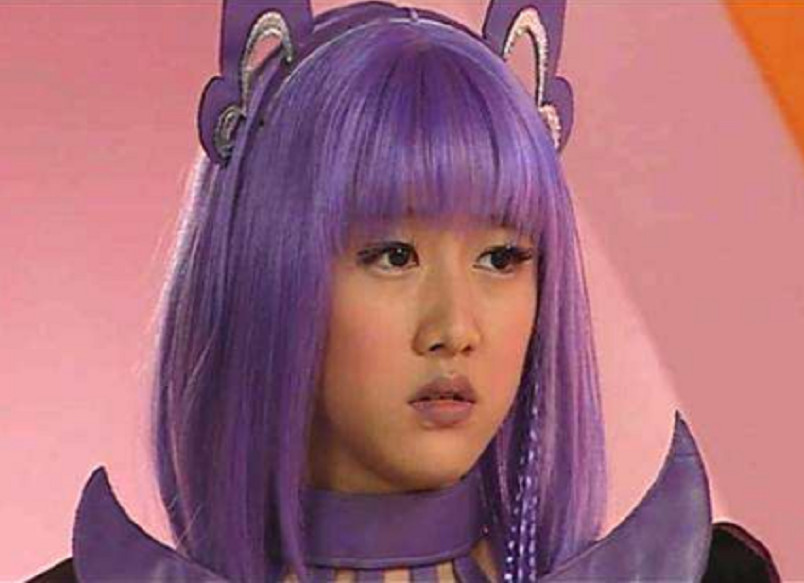 巴啦啦小魔仙:当严莉莉换上正装,卸下黑魔仙装扮,竟美