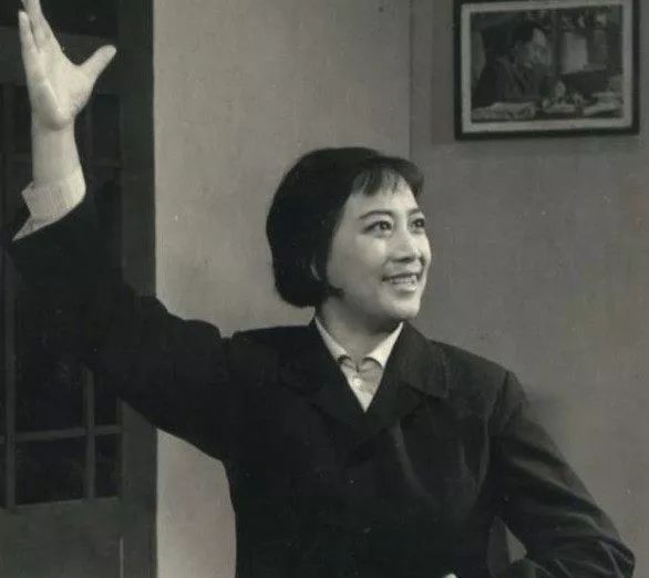 主席一生中六个舞伴儿,其中一位曾被贺