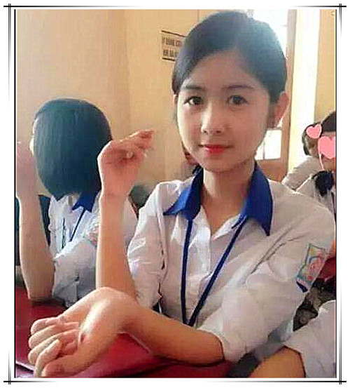 小学vs中学vs大学的班花,你长大就成了她,都美!