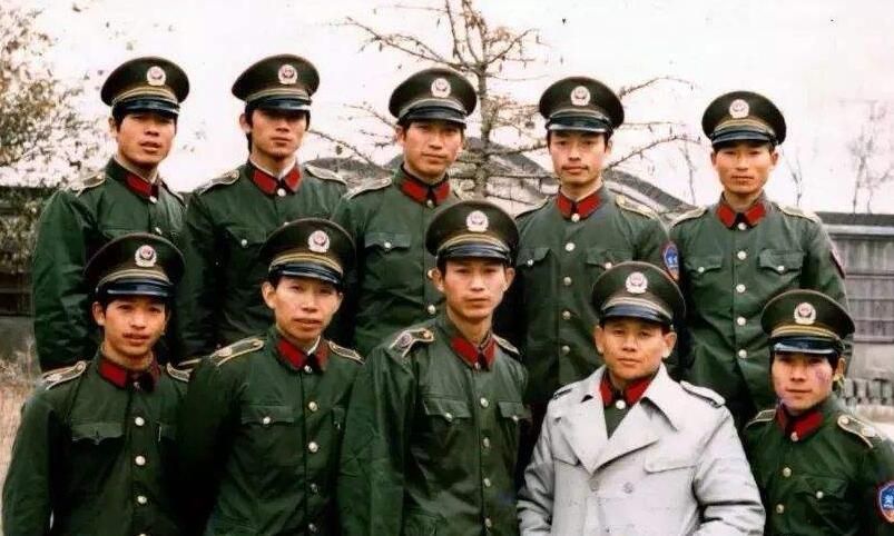 中国警察队伍的武器装备,在80年代,到底处于什么水平?