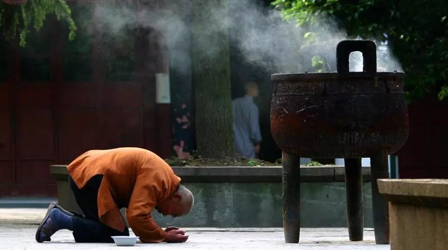 《忏悔三昧》每天三遍,把透支的福报找回来……瞬间具足无量劫善根