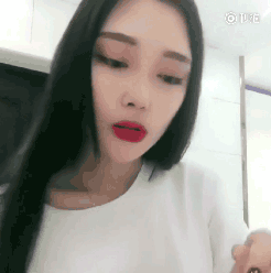 为了吃东西不把口红蹭掉,女生有多拼?看到图4,太真实!