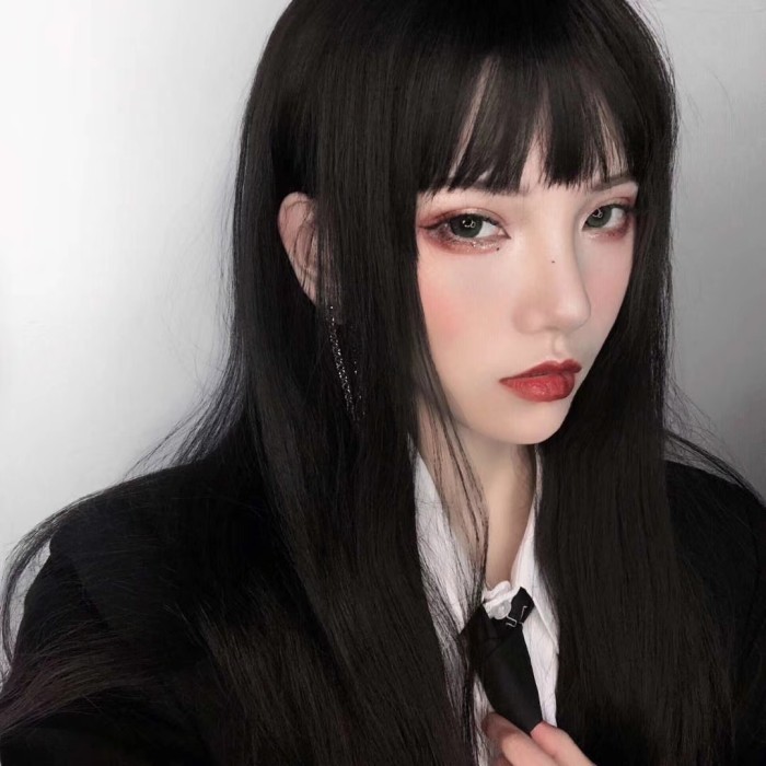 ins风·女生头像:毫无志气的真心,一事无成的温柔,最没用