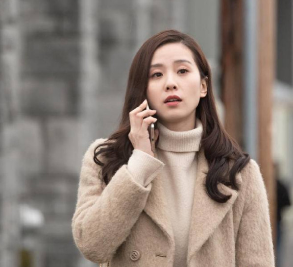 互骂野鸡,诅咒赵丽颖刘诗诗孩子,评论区简直不