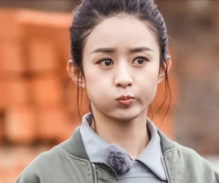 互骂野鸡,诅咒赵丽颖刘诗诗孩子,评论区简直不