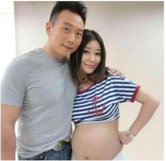 央视著名主持人王小骞和她的丈夫谭江海是一对真正的丁克夫妇.