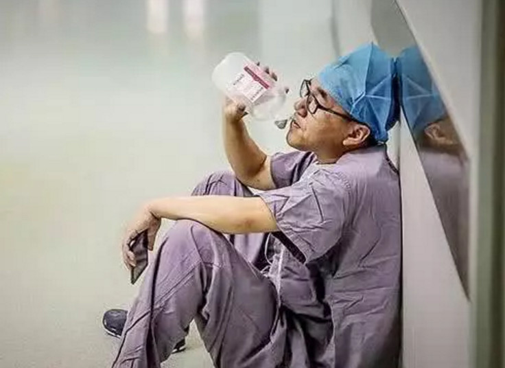 胡歌第一时间为仁济医院医闹发声,得知背后原