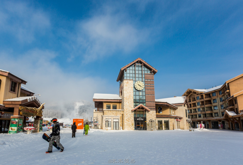 滑雪天堂长白山: 挑战白色圣诞速度与激情