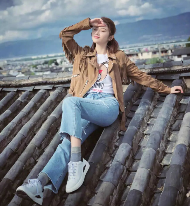 景甜不同风格时尚穿搭,看到照片后,网友:忍不住的心动