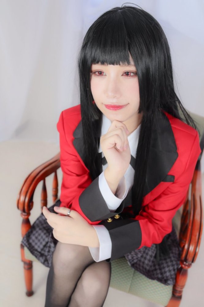 二次元cos美少女:我喜欢成熟的大姐姐,你的cos我喜欢