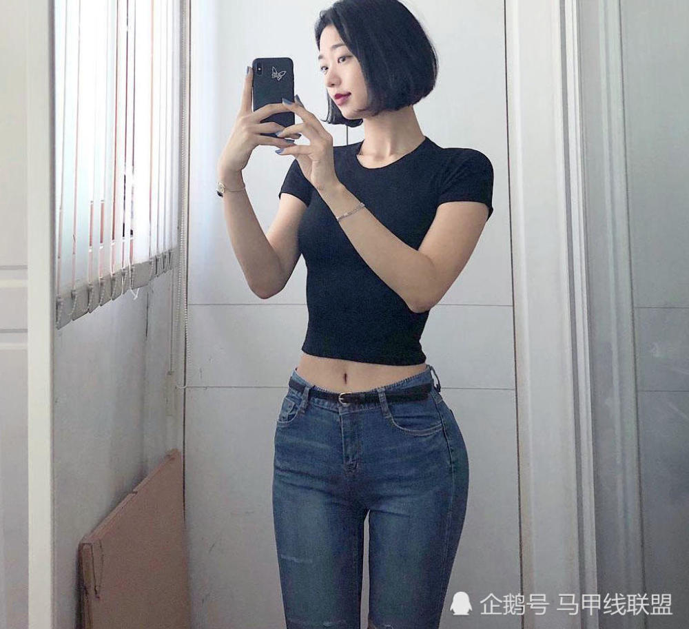 健身女神身高178cm,塑造出完美身形,拥有魅力的大长腿