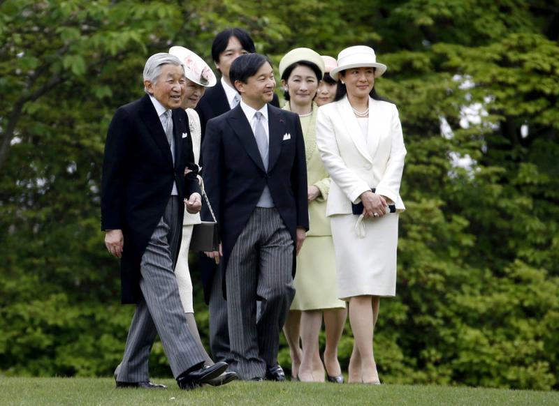 退位了!明仁天皇生前退位,与妻子美智子是恩爱