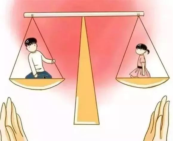 图片来源网络 父母们再不要说:"你是姐姐,就要让着弟弟些"这句话了.