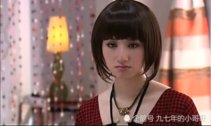 还记得铠甲勇士的巴豆秘书吗?当年被嫌弃如渣,如今你高攀不起