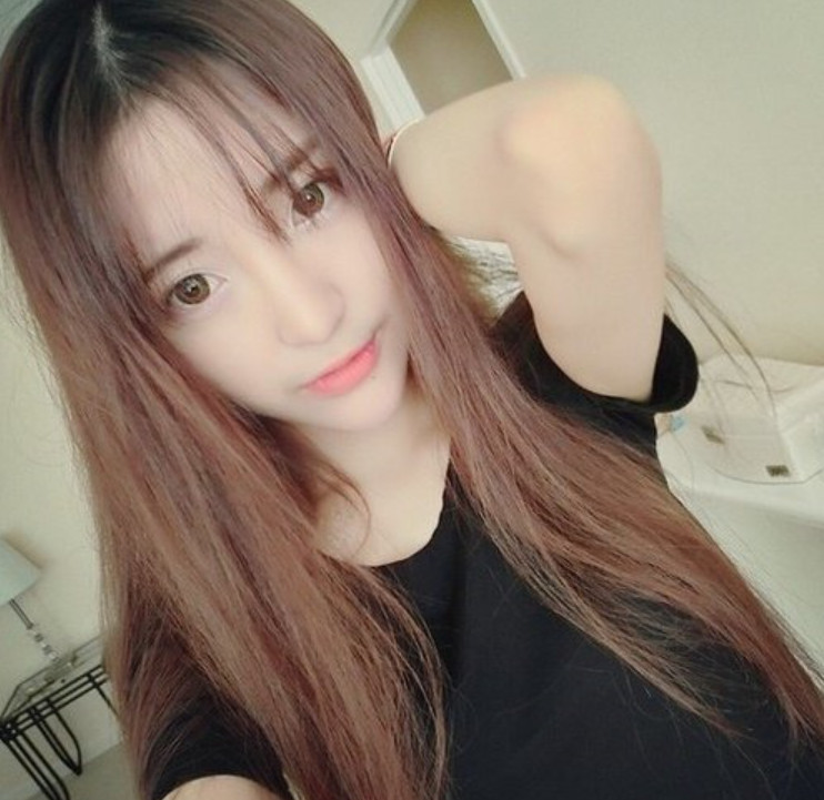 女生自拍总是"丑到爆"?学会这3个技巧,轻松掌握女神自拍秘籍