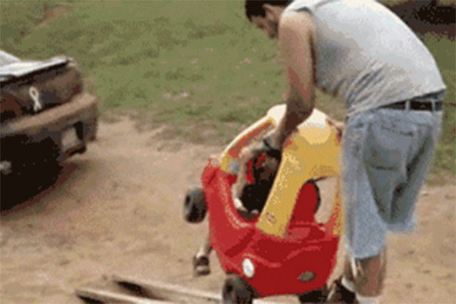 钢铁侠和雷神带孩子的区别,太爆笑了!