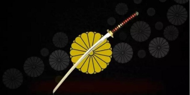 日本国花不是樱花吗?为何新天皇座驾车标改成了菊花?是专属标志