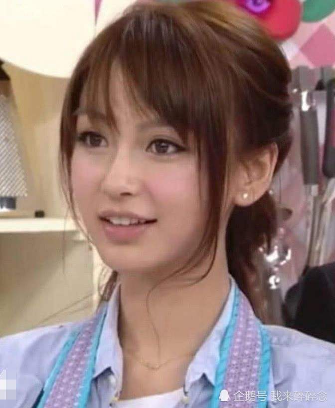 看了近距离生图,颜值气质都堪称巅峰