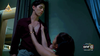 壁纸 剧照 视频截图 400_224 gif 动态图 动图