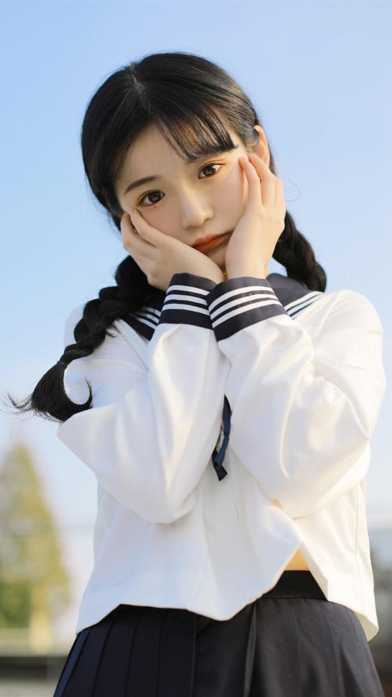 校服双马尾少女