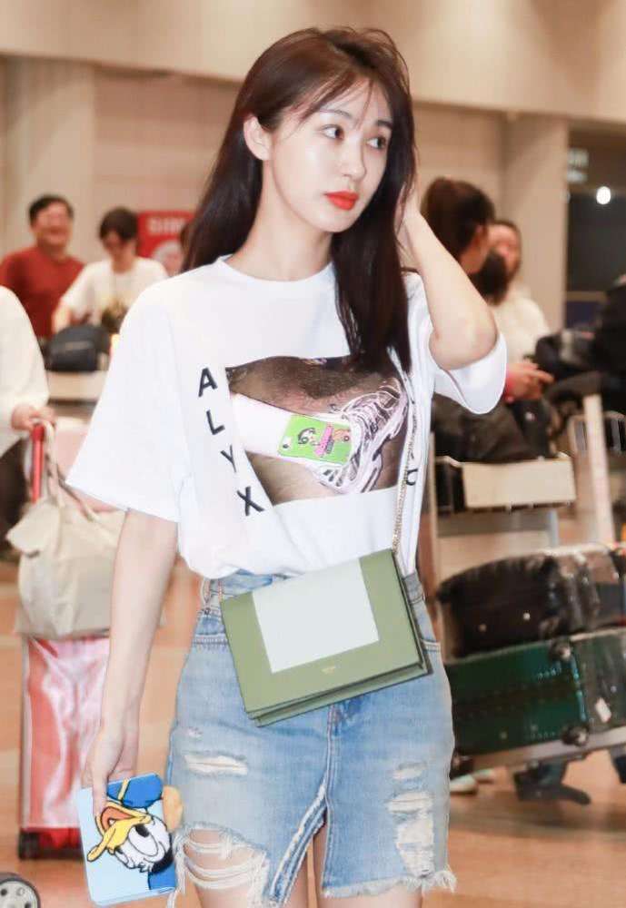 李菲儿,跨界冰雪王,时尚穿搭